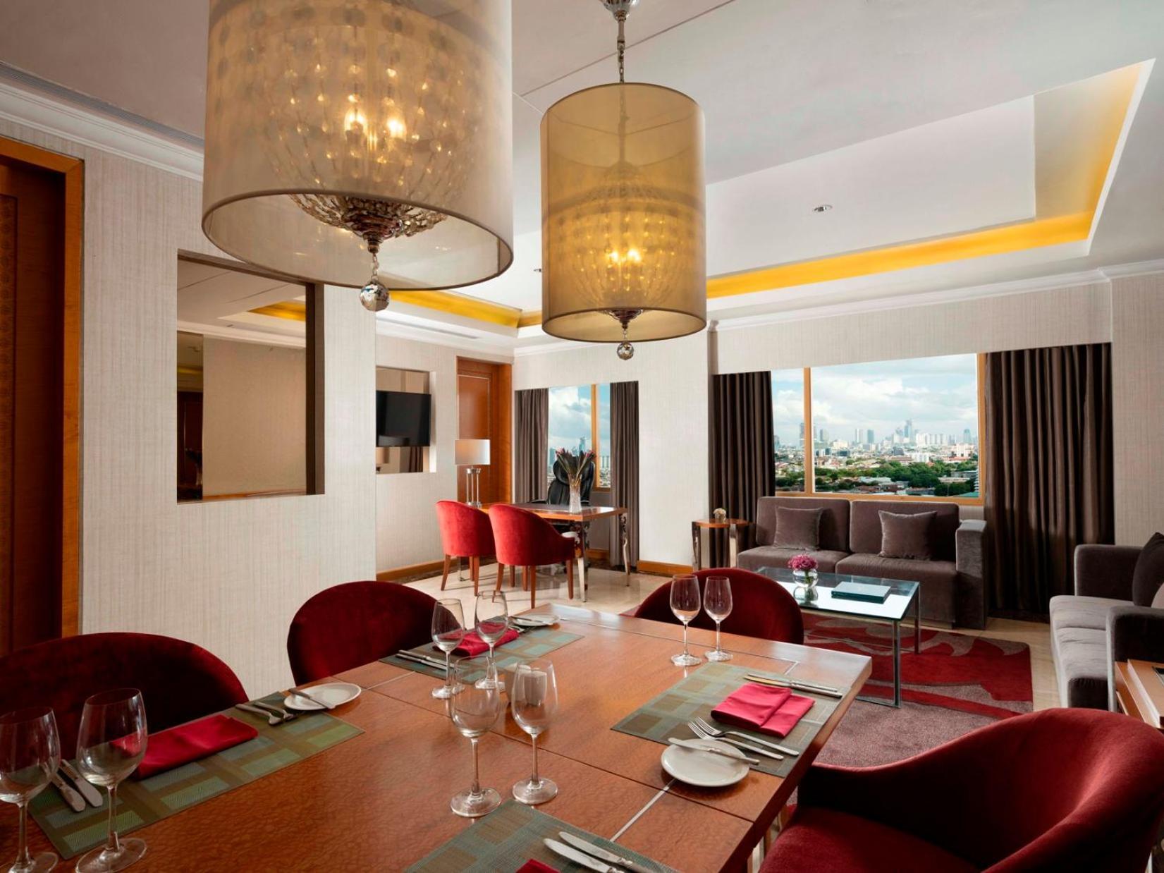 Hotel Ciputra Jakarta Managed By Swiss-Belhotel International Ngoại thất bức ảnh